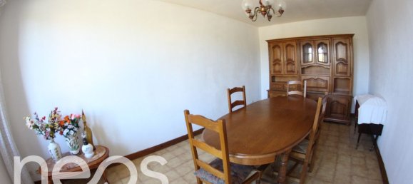 2 bedrooms House in Bourges, France No. 334033 2