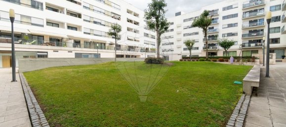 3 bedrooms Apartment in Lisbon, Portugal No. 137713 12