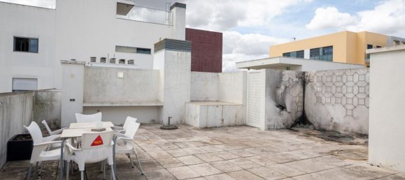 3 bedrooms Apartment in Lisbon, Portugal No. 137713 7