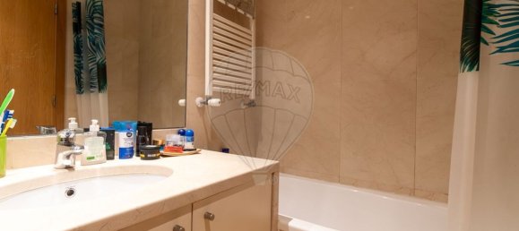 3 bedrooms Apartment in Lisbon, Portugal No. 137713 19