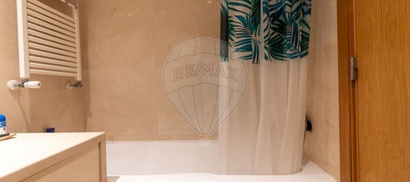 3 bedrooms Apartment in Lisbon, Portugal No. 137713 20