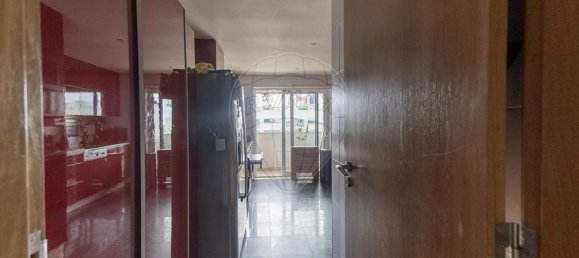 3 bedrooms Apartment in Lisbon, Portugal No. 137713 24