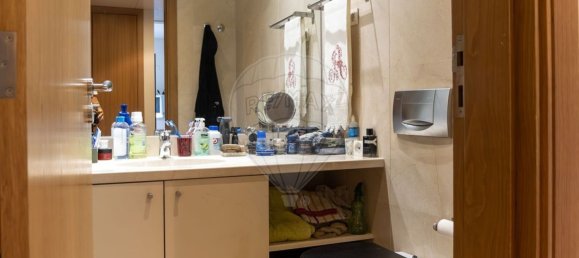 3 bedrooms Apartment in Lisbon, Portugal No. 137713 17