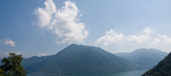 4 bedrooms Villa in Argegno, Italy No. 53455 6