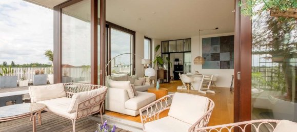 3 غرف نوم بانتهاوس في Prenzlauer Berg, Germany رقم 353025 5