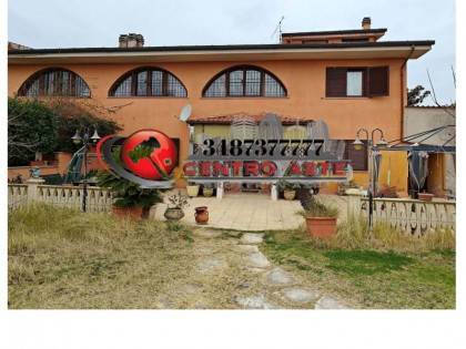 Apartamento T4 em Guidonia Montecelio, Italy N.º 350366