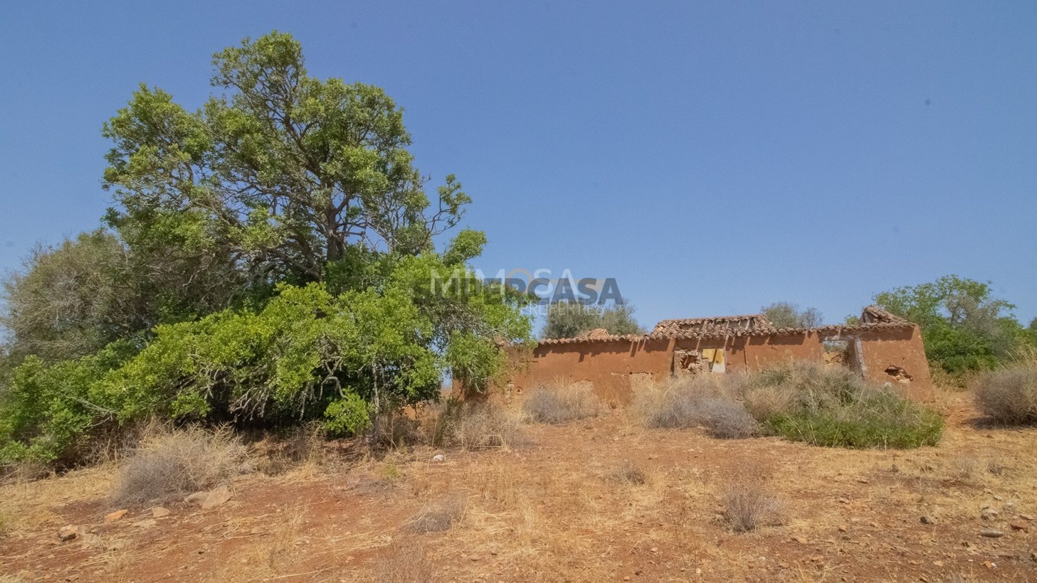 300m² Land in Luz, Portugal No. 233988