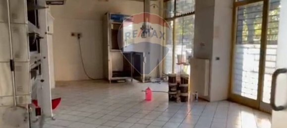  عقار تجاري في Bergamo, Italy 305متر مربع رقم 55740 4