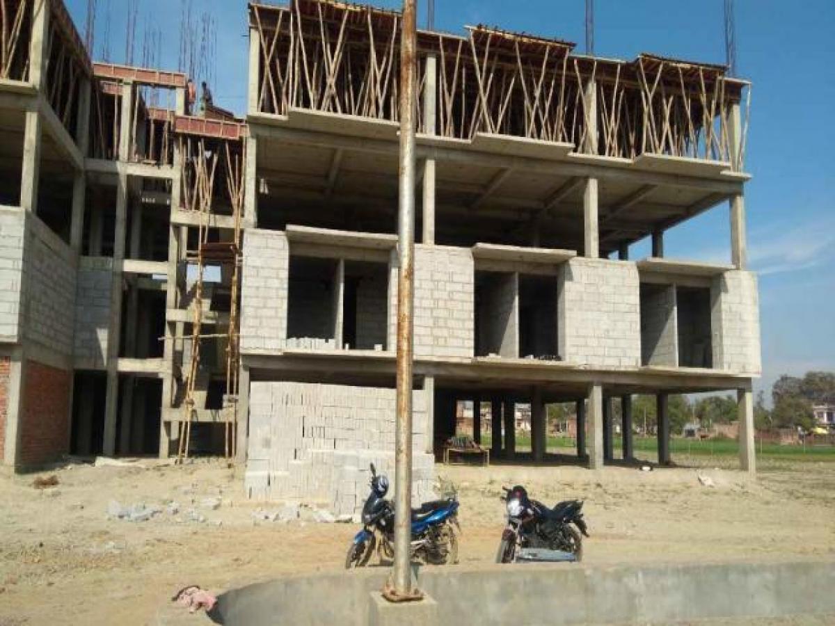 2 chambres Maison à Lucknow, India No. 1247