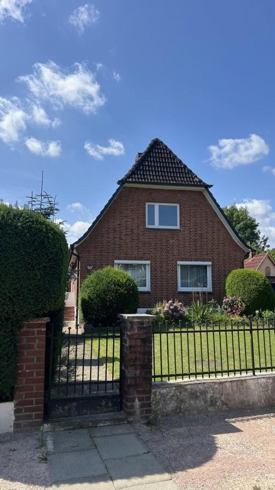 Adosado de 5 habitaciónes en Stormarn, Germany No. 349696