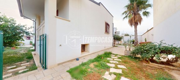 5 Schlafzimmer Haus in Lizzanello, Italy, Nr. 326055 2