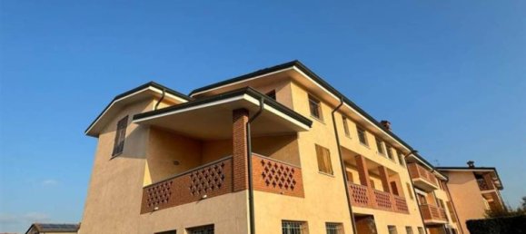 4 rooms Commercial property in Curtatone, Italy No. 6962 11