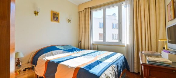 3 bedrooms Apartment in Paris, France No. 131968 7