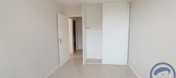 Casa de 4 dormitorios en La Ville-aux-Dames, France No. 81955 6