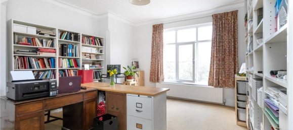 4 Schlafzimmer Haus in Finchley, United Kingdom, Nr. 3622 10