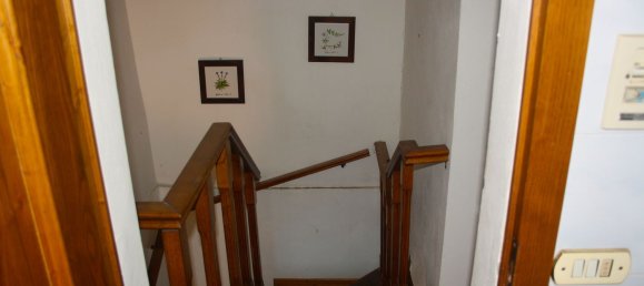 Casa de 4 dormitorios en Cortona, Italy No. 311559 27