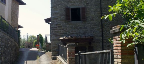 Casa de 4 dormitorios en Cortona, Italy No. 311559 8