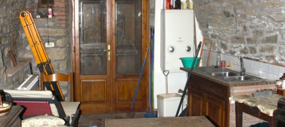 Casa de 4 dormitorios en Cortona, Italy No. 311559 34