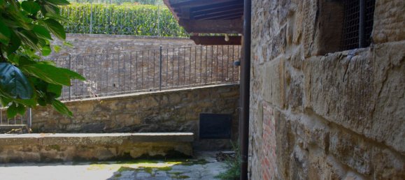 Casa de 4 dormitorios en Cortona, Italy No. 311559 6