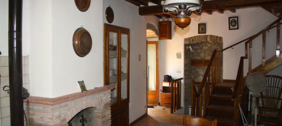 Casa de 4 dormitorios en Cortona, Italy No. 311559 18