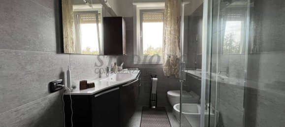 Квартира с 2 спальнями в Лимбьяте, Италия № 365441 14