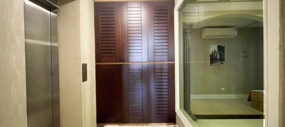 4 bedrooms Apartment in Tay Ho, Vietnam No. 538 9