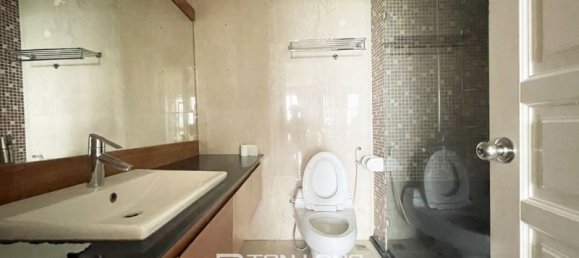 4 bedrooms Apartment in Tay Ho, Vietnam No. 538 18