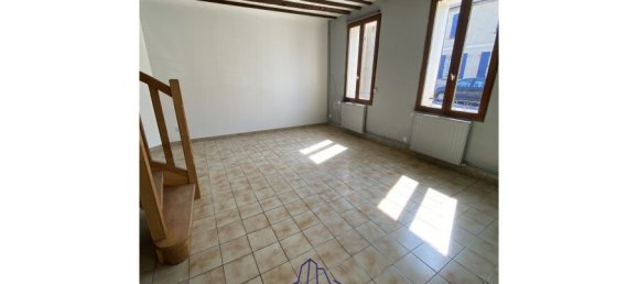 2 bedrooms House in Abbeville, France No. 89108 4