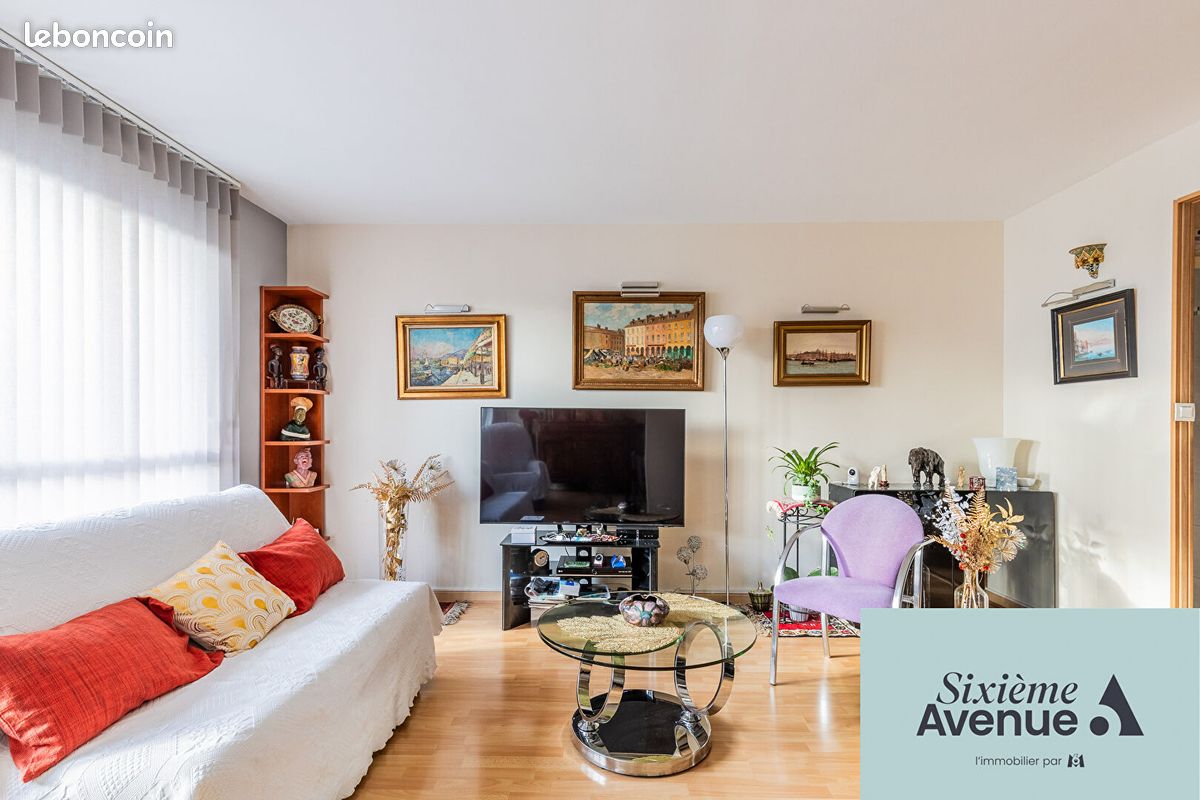 3 bedrooms Apartment in Chilly-Mazarin, France No. 289502