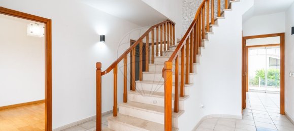 5 bedrooms House in Leiria, Portugal No. 330201 8