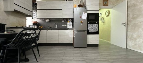 3 rooms Apartment in Bussero, Italy No. 61778 3