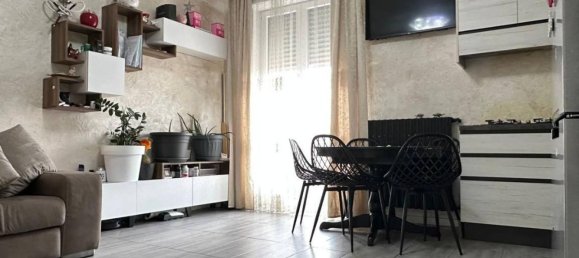 3 rooms Apartment in Bussero, Italy No. 61778 2