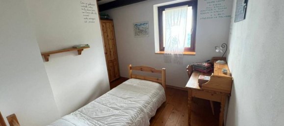 5 rooms House in Udine, Italy No. 258520 8