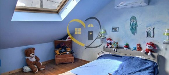 3 bedrooms House in Henrichemont, France No. 90419 8