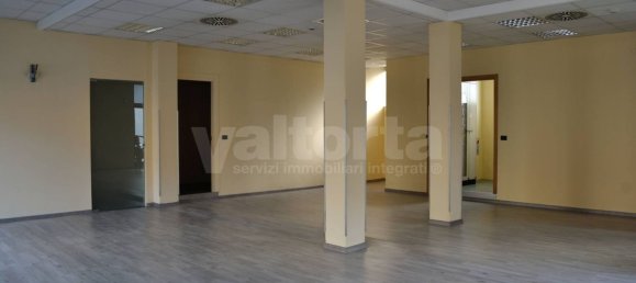 4-salle Villa à Carate Brianza, Italy No. 206045 7