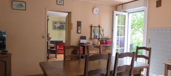 2 bedrooms House in Brionne, France No. 353706 4