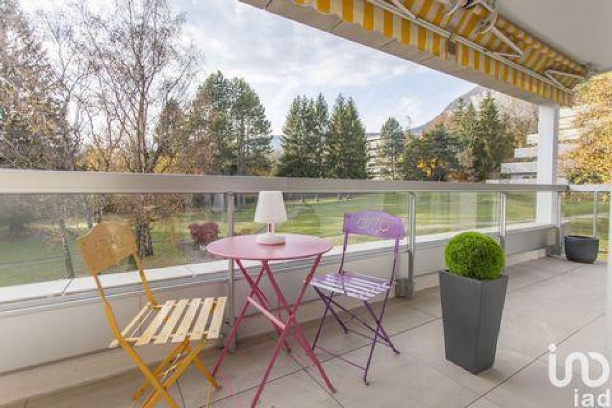 Apartamento com 2 quartos em condomínio em Meylan, France N.º 30436