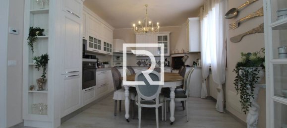 2 Schlafzimmer Haus in Ravenna, Italy, Nr. 285552 2