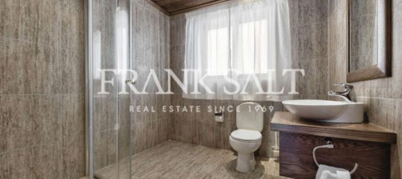 5 bedrooms Villa in Mellieha, Malta No. 7777 18