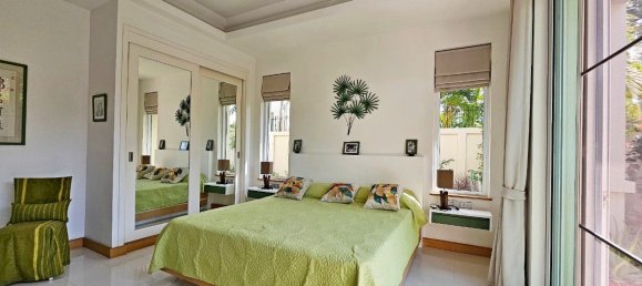 3 bedrooms House in Pattaya, Thailand No. 26782 26