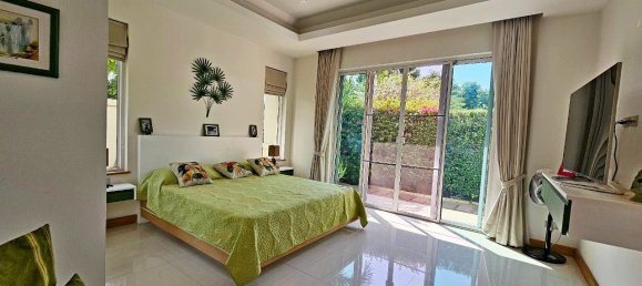 3 bedrooms House in Pattaya, Thailand No. 26782 27
