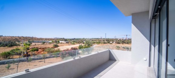 7 bedrooms Villa in Quarteira, Portugal No. 31925 11