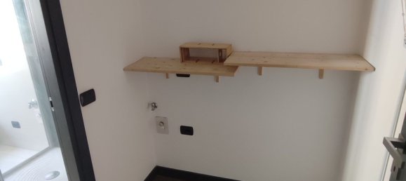 3 Schlafzimmer Wohnung in Milan, Italy, Nr. 360748 9