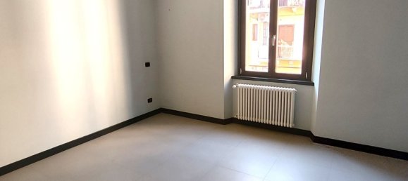 3 Schlafzimmer Wohnung in Milan, Italy, Nr. 360748 4