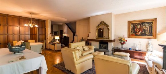 Ático de 7 habitaciónes en Modena, Italy No. 259762 4