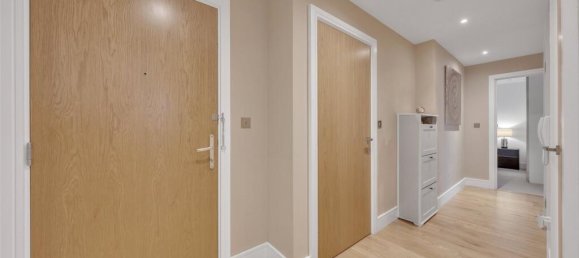 2 bedrooms Apartment in London, United Kingdom No. 7839 22