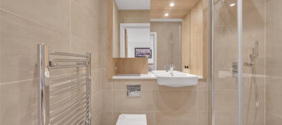 2 bedrooms Apartment in London, United Kingdom No. 7839 8