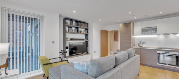 2 bedrooms Apartment in London, United Kingdom No. 7839 20
