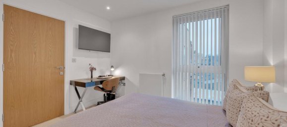 2 bedrooms Apartment in London, United Kingdom No. 7839 5