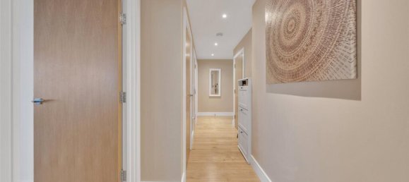 2 bedrooms Apartment in London, United Kingdom No. 7839 23